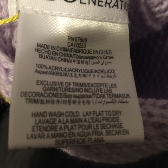 BCBGeneration Infinity Scarf WITH tags Lavender Gift Quality! - Picture 10 of 11